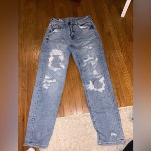 Baggy American Eagle Mom Jeans